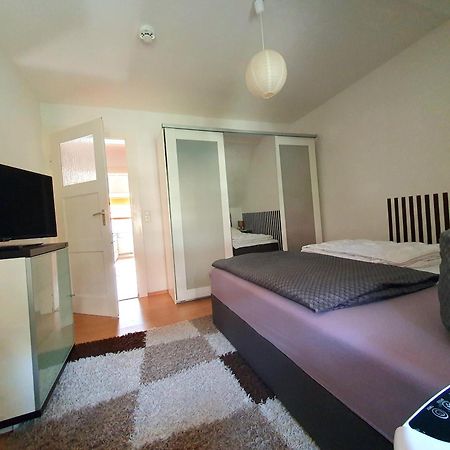 Apartment Am Suedpark Erfurt - Inkl Garten Mit Sitzlounge - Zentrumsnah Екстериор снимка