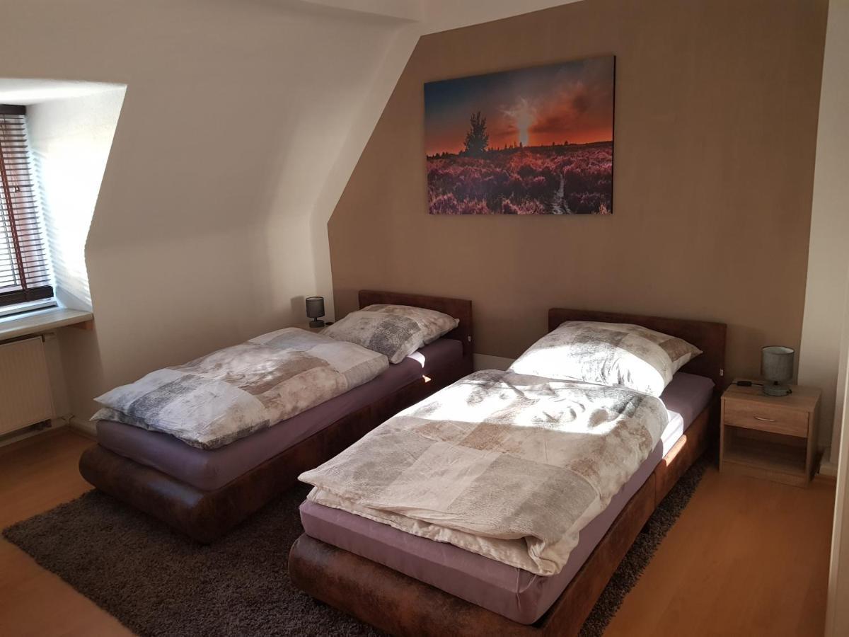 Apartment Am Suedpark Erfurt - Inkl Garten Mit Sitzlounge - Zentrumsnah Екстериор снимка