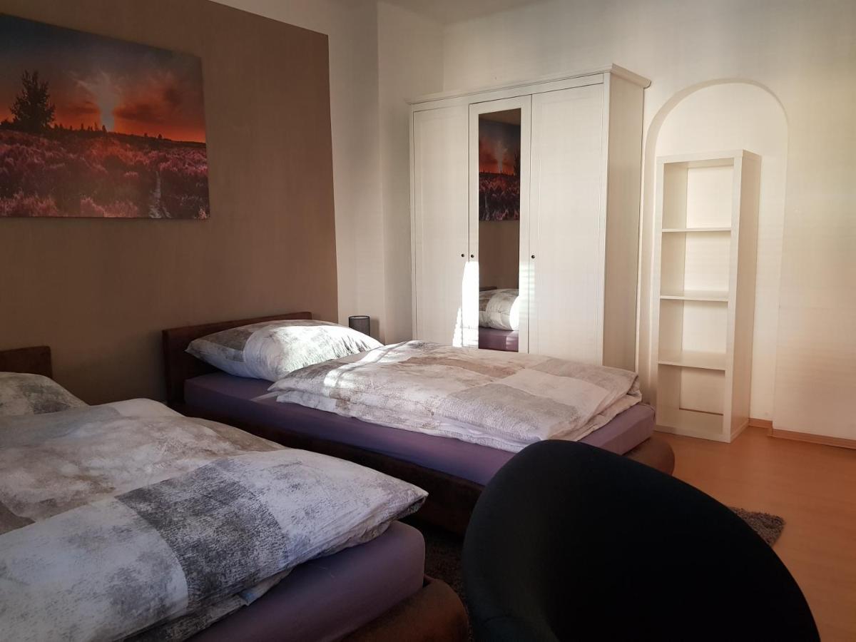 Apartment Am Suedpark Erfurt - Inkl Garten Mit Sitzlounge - Zentrumsnah Екстериор снимка