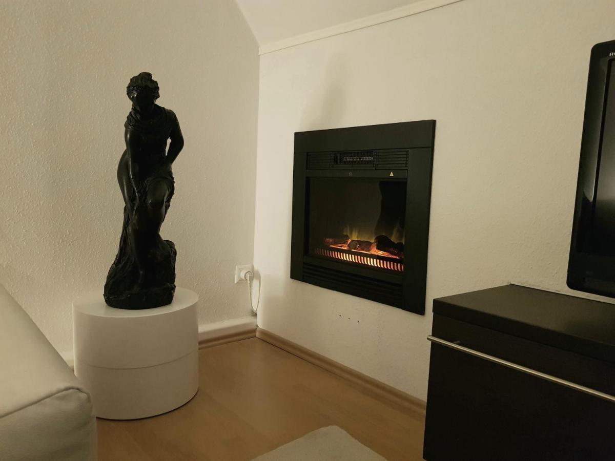 Apartment Am Suedpark Erfurt - Inkl Garten Mit Sitzlounge - Zentrumsnah Екстериор снимка