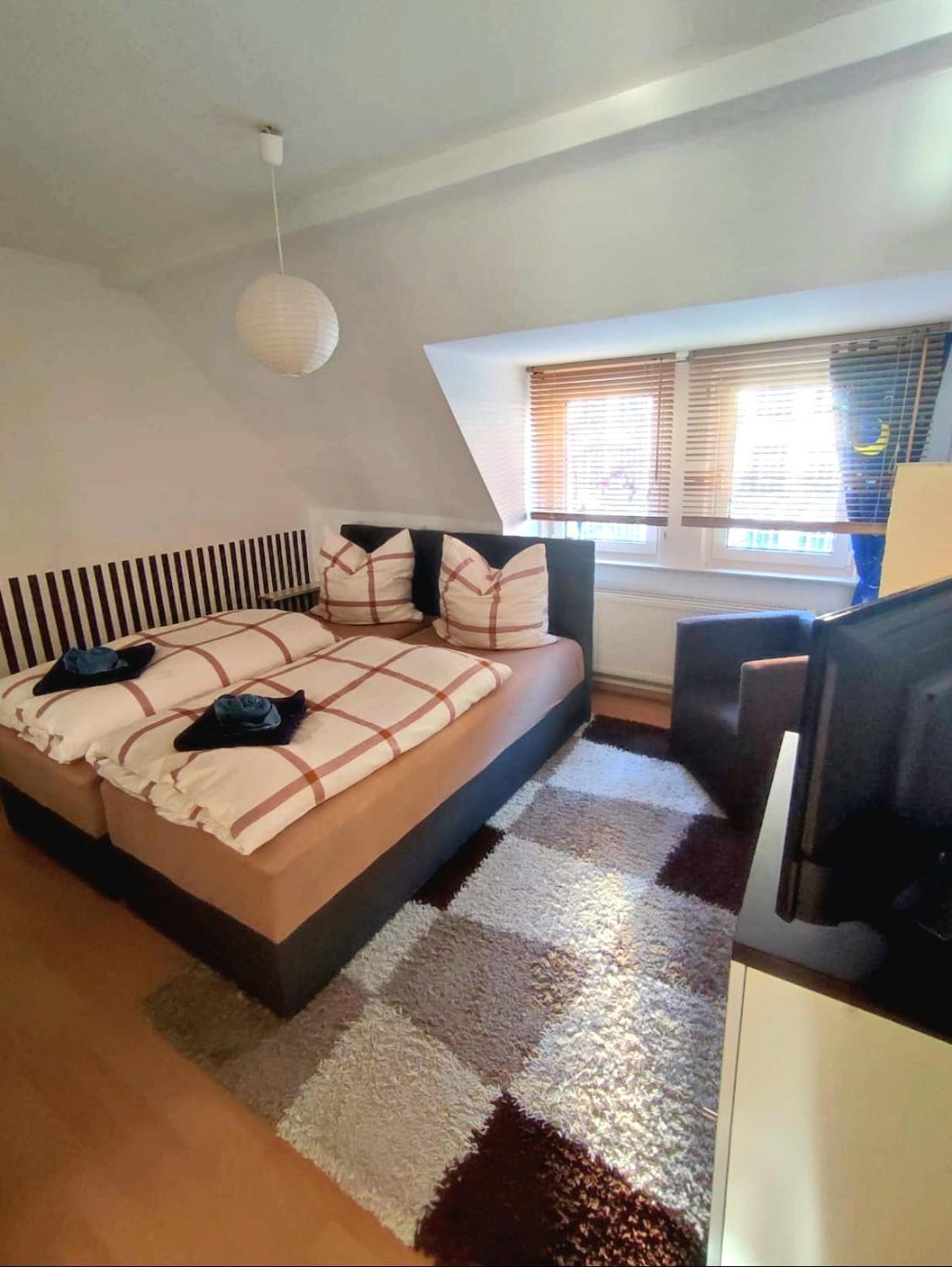 Apartment Am Suedpark Erfurt - Inkl Garten Mit Sitzlounge - Zentrumsnah Екстериор снимка